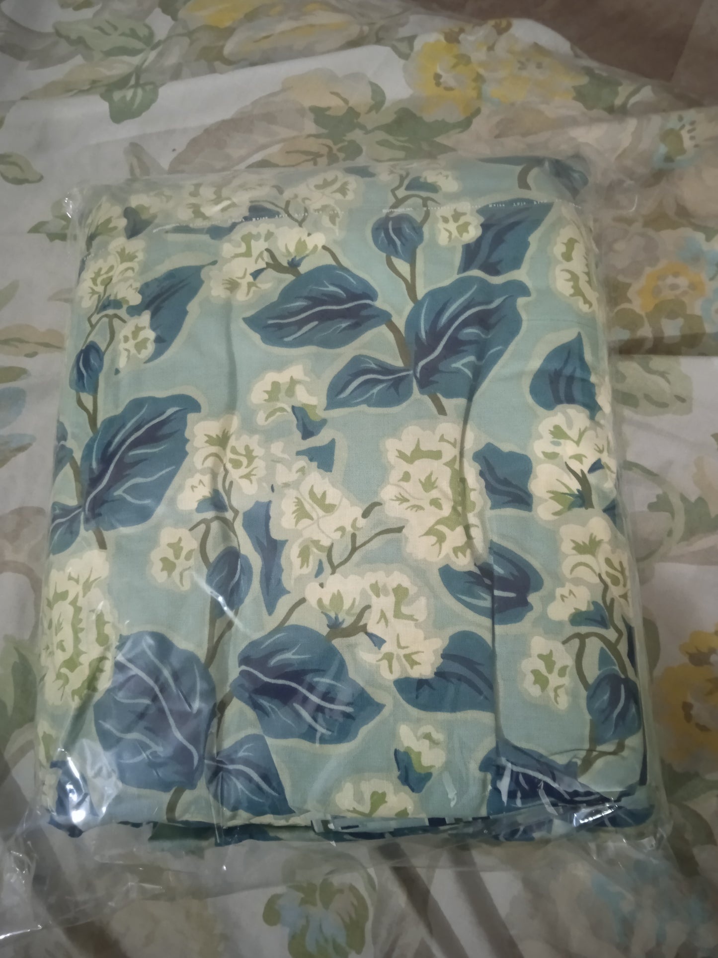ROYAL FITTED COTTON BED SHEETS